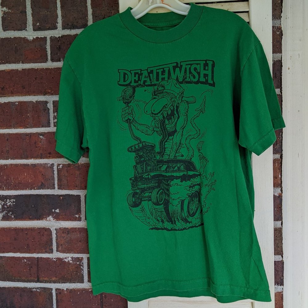 Green Death Wish Skaters T-shirt Goblin on a  Monster Truck  Tee Size M - Picture 6 of 7